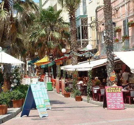 Charming In Qawra * San Pawl il-Baħar
