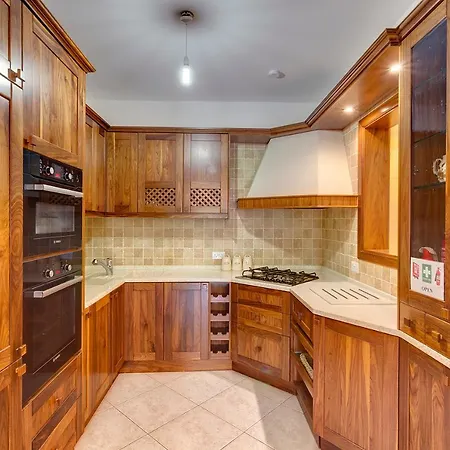 Appartement Charming In Qawra
